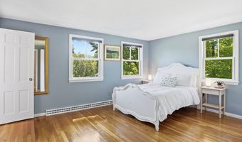 39 Ethan Allen Dr, Acton, MA 01720