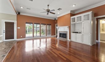 17647 Lake Azalea Dr, Baton Rouge, LA 70817