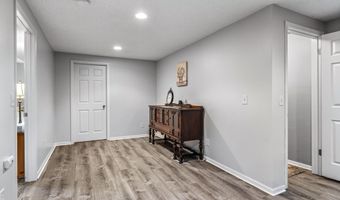 13994 Holyoke Ct, Apple Valley, MN 55124