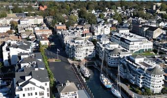 24 Brown And Howard Wharf 302, Newport, RI 02840