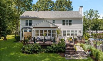 64 Fieldstone Ln, North Kingstown, RI 02874