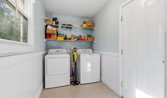 127 Springbrook Dr, Auburn, GA 30011