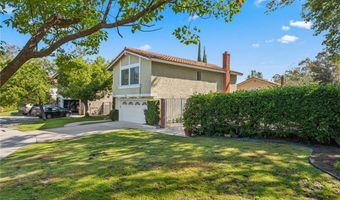 6890 E Georgetown Cir, Anaheim, CA 92807