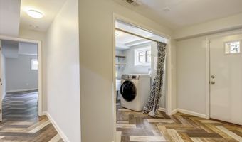 5511 HUNTINGTON Pkwy, Bethesda, MD 20814