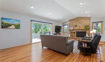 1016 Adams St, Anoka, MN 55303