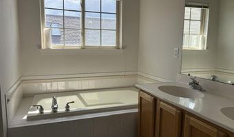 5888 Villa France Ave, Ann Arbor, MI 48103