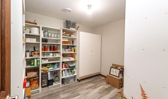 2111 Robins Nest SE, Alexandria, MN 56308