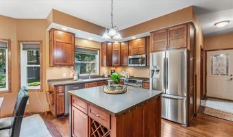 3411 Pawnee Dr SE, Alexandria, MN 56308