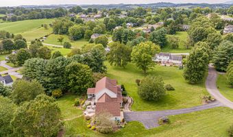 19328 Stirrup Dr, Abingdon, VA 24211