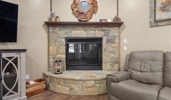 579 Chateau Bnd, Ardmore, OK 73401