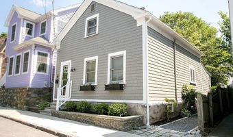 45 Holland St, Newport, RI 02840
