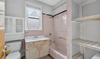 98 W 31ST St, Bayonne, NJ 07002