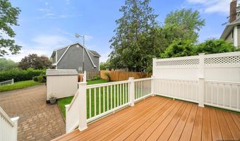 174 Pleasant Ave, Bergenfield, NJ 07621
