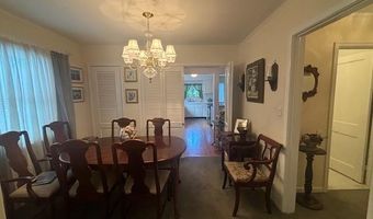 89 Hampton Ave, Albertson, NY 11507