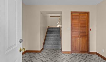 26 Channing St, Newport, RI 02840
