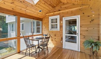 16 Williamsburg Dr, Amherst, NH 03031