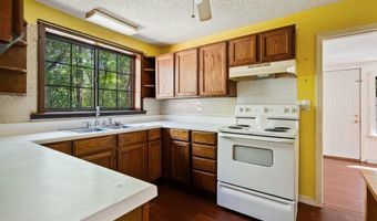 5311 Old River Rd, Baker, FL 32531