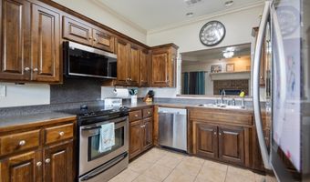 3906 Edgewater Dr, Benton, AR 72019