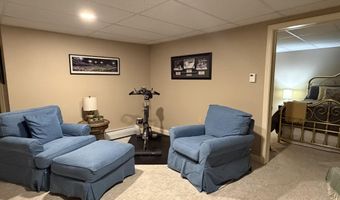 36 Kathryn Ln, Bangor, ME 04401