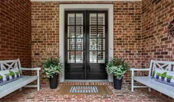 2424 Loxford Ln, Alpharetta, GA 30009