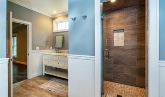 201 Rodman Ln, North Kingstown, RI 02852