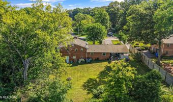 1061 S Linden Dr, Alcoa, TN 37701