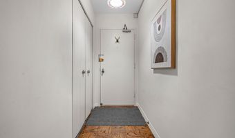 3001 VEAZEY Ter NW 201, Washington, DC 20008