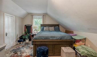 40 Falmouth St, Attleboro, MA 02703