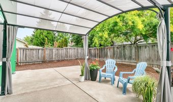 88055 LLAMA Ln, Veneta, OR 97487
