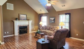108 Meadows Ln, Beebe, AR 72012