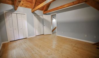 570 Upper Meehan Rd, Bristol, VT 05443