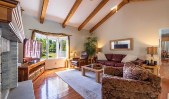 8193 Lavelle Rd, Athens, OH 45701