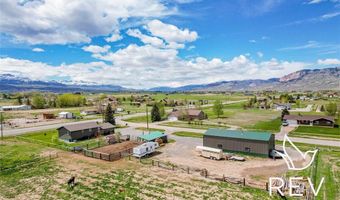 8 Mountain Dr, Cody, WY 82414