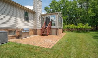 10 PINTO Ct, Rockville, MD 20850