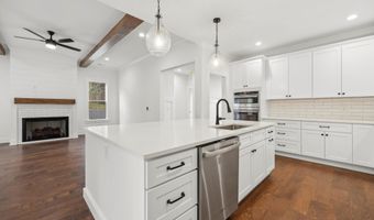3511 Hawks Creek Dr, Apison, TN 37302