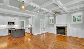 13 Tomlow Trce, Beaufort, SC 29906