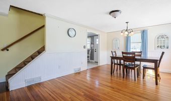 9 Marilyn Rd, Bourne, MA 02532