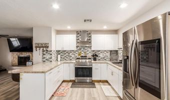 677 W 22ND Ave, Apache Junction, AZ 85120