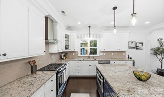 1837 Umstead St, Charlotte, NC 28205