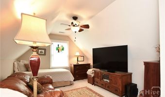 102 Meadow Creek Dr, Athens, GA 30605