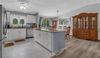 15 Driftwood Dr, Coventry, RI 02816