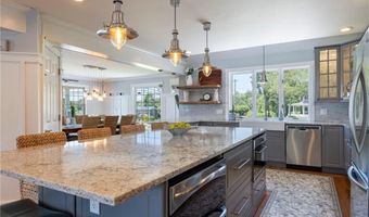 170 W Beach Rd, Charlestown, RI 02813