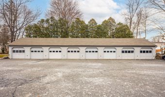 20 Raymond Pl 3-14B, Danbury, CT 06810