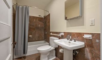 177 Main St A, Amesbury, MA 01913