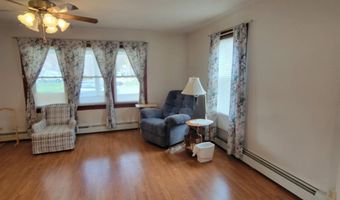 951 Gage St, Bennington, VT 05201