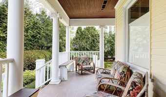 10 Bull St, Newport, RI 02840