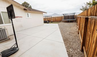 102 Woodlake Ct, Dayton, NV 89403