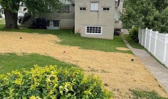 153 W KING St, Abbottstown, PA 17301