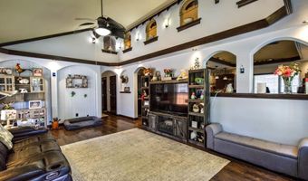 914 S A St, Arkansas City, KS 67005