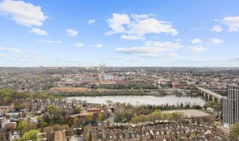 1781 N PIERCE St 501, Arlington, VA 22209